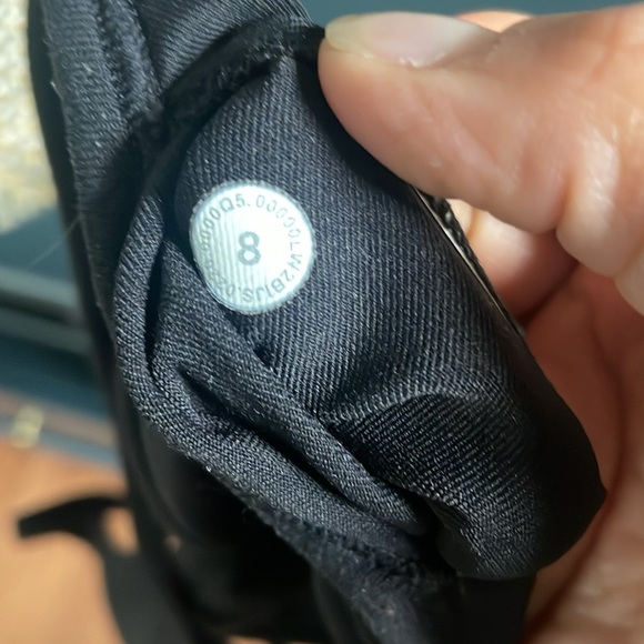 Lululemon bra - Picture 4 of 5